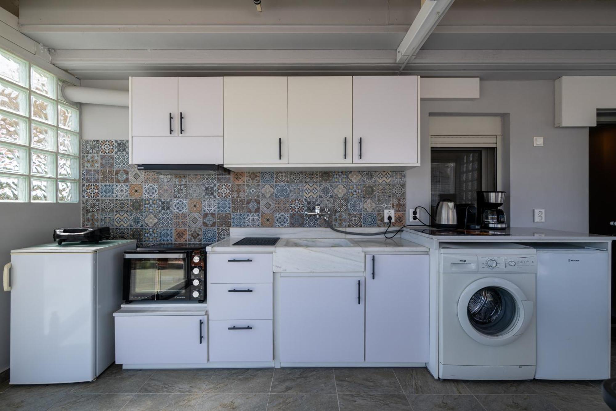 Myrto Luxurious Top Floor Studio Каламата Екстер'єр фото