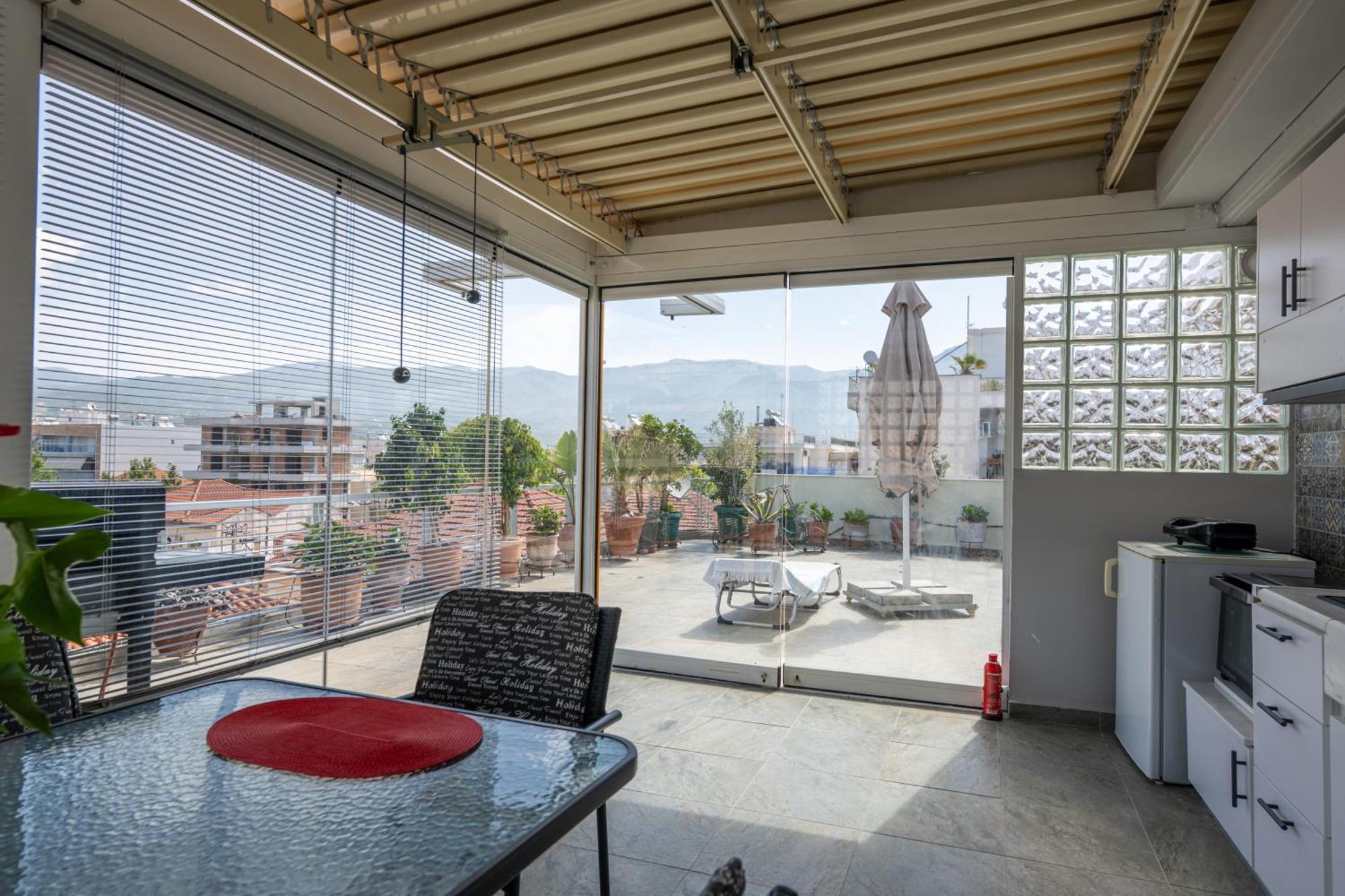 Myrto Luxurious Top Floor Studio Каламата Екстер'єр фото